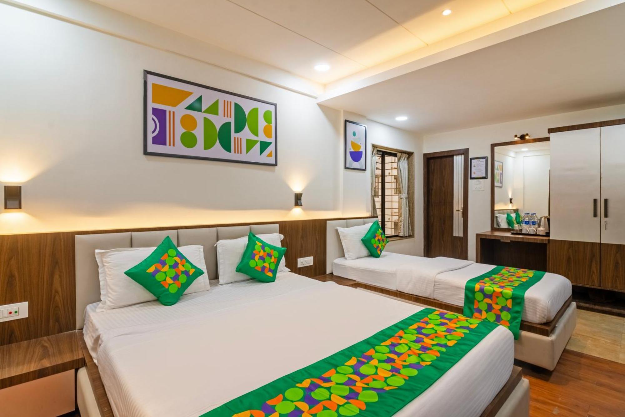 Treebo Petals Banquet & Suites - Calcutta Eksteriør billede
