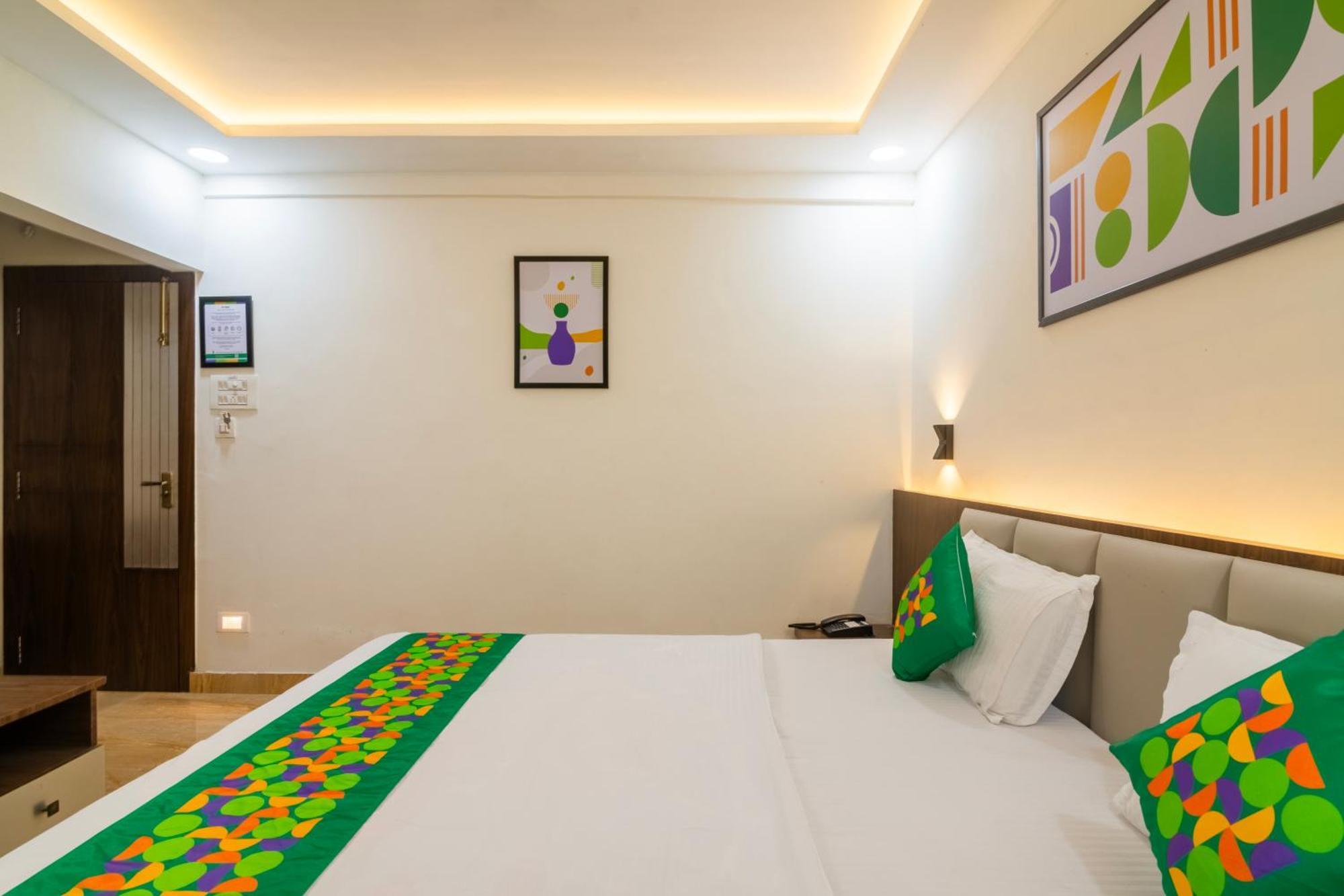Treebo Petals Banquet & Suites - Calcutta Eksteriør billede