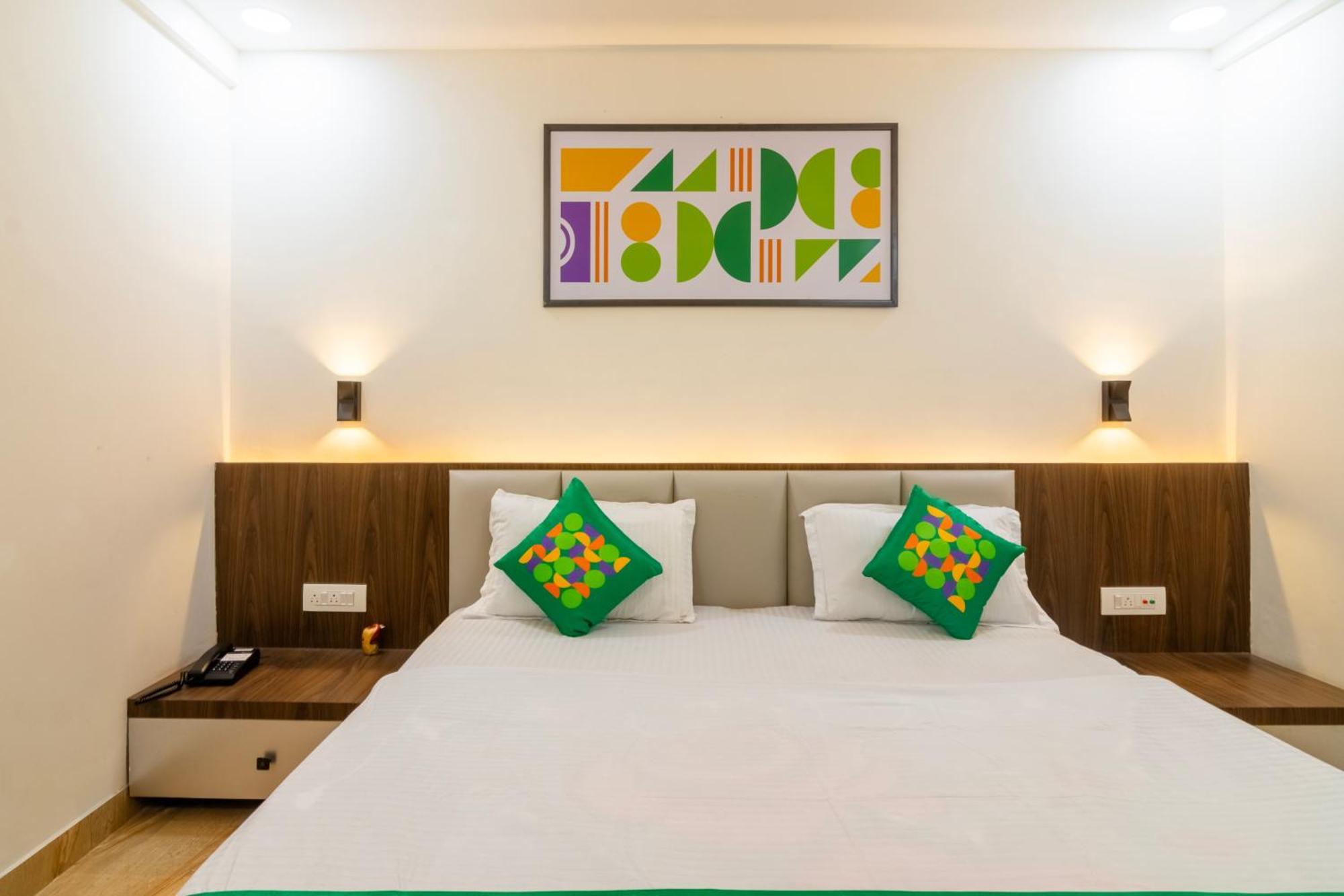 Treebo Petals Banquet & Suites - Calcutta Eksteriør billede